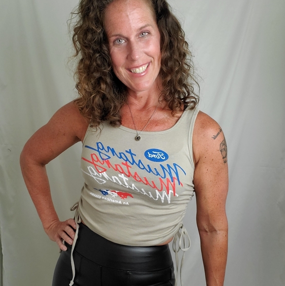 Ford Mustang retro vintage style tank top - Picture 4 of 11